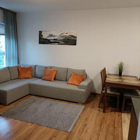 Ferienwohnung Powstancow 32 Zielonka  Exterior foto